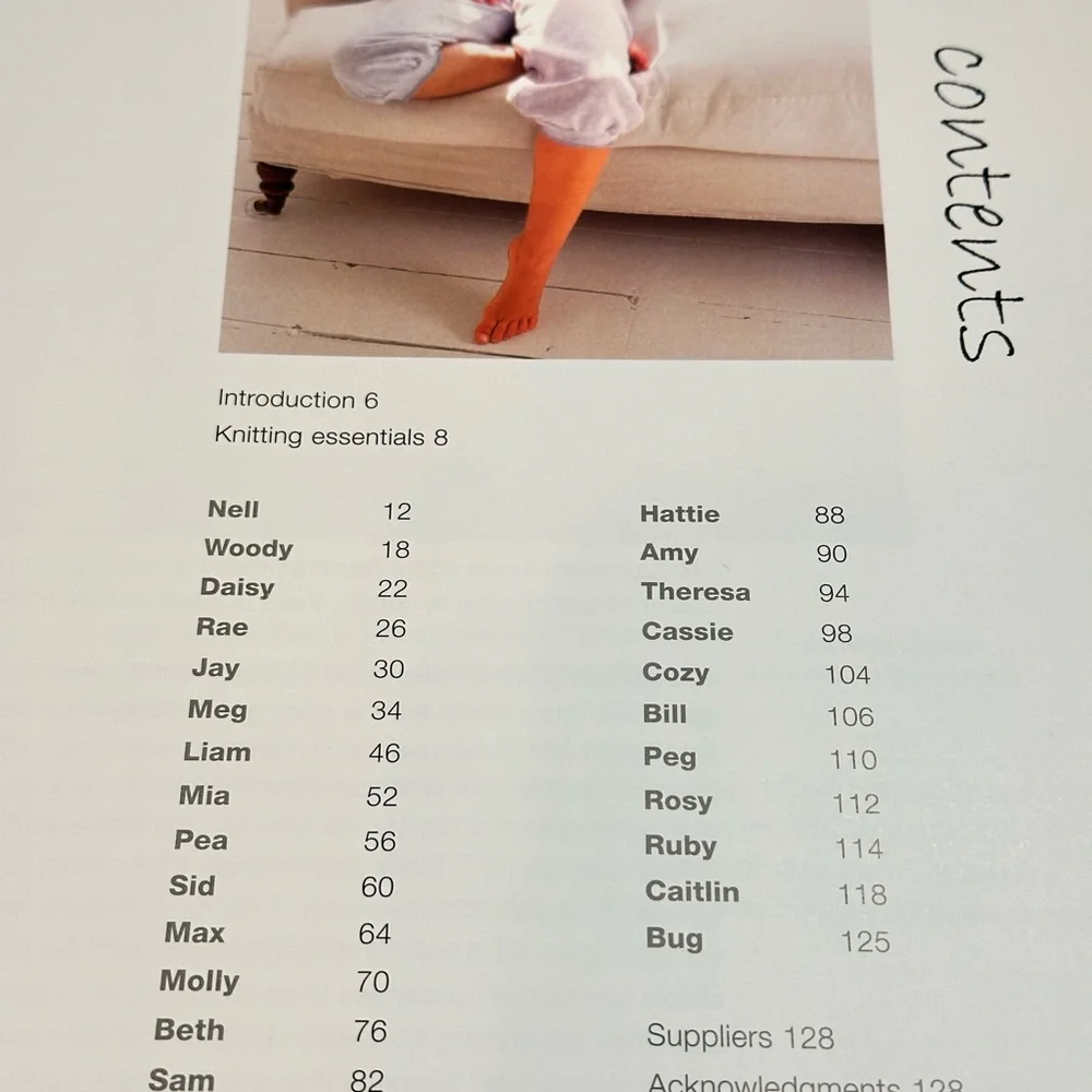 Junior Knits 25 stylish projects for children’s clothing Debbie Bliss book